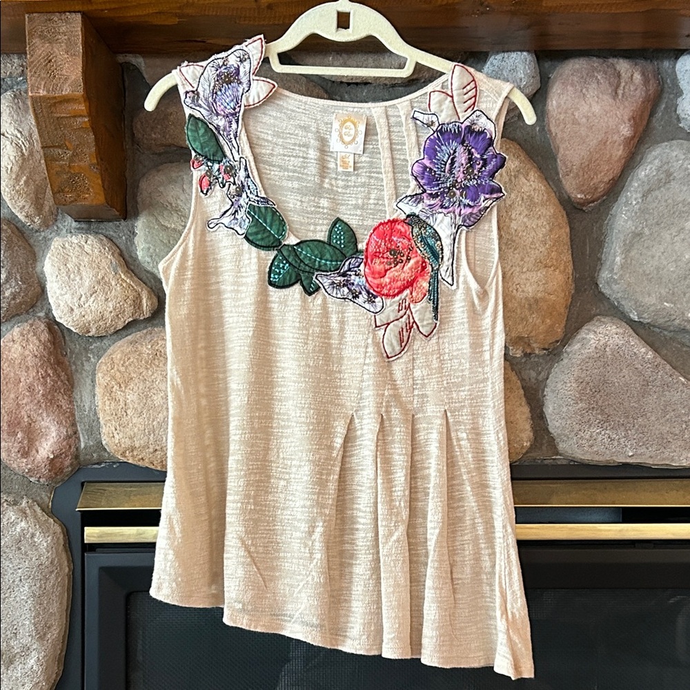 Anthro | Ric Rac Women's Asymmetrical Floral Appliqué Sleeveless Top, Size M